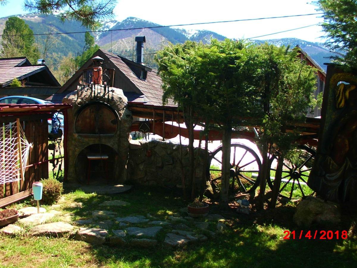 Liptovská Osada Romanticka Drevenica מראה חיצוני תמונה